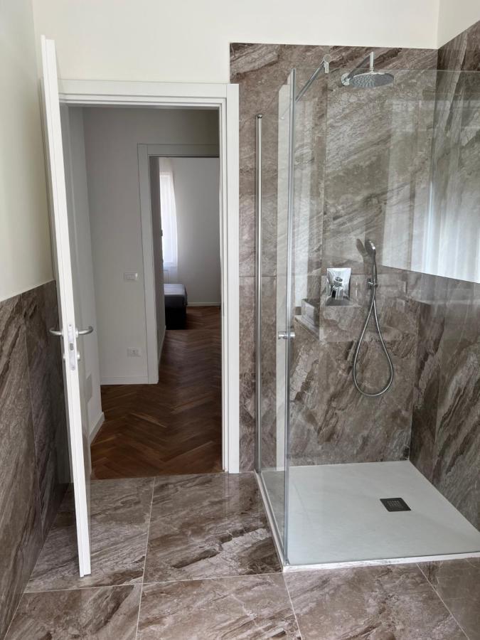 Milano: Bellissimo Appartamento In Pieno Centro Luaran gambar