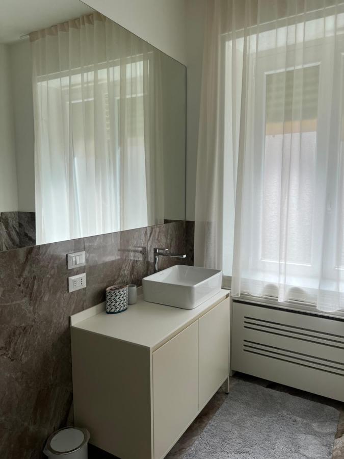 Milano: Bellissimo Appartamento In Pieno Centro Luaran gambar